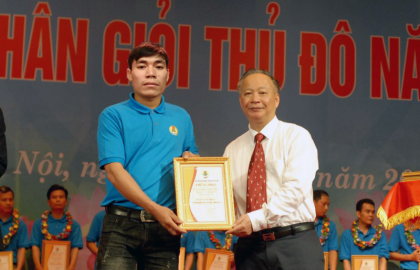 Sigma worker is honored to award “Skilled worker of the Capital”